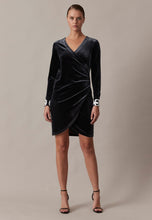 Lade das Bild in den Galerie-Viewer, Damen Samtkleid